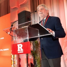 Jeff Bluestone speaking at Rutgers Hall of Distinguished Alumni ceremony